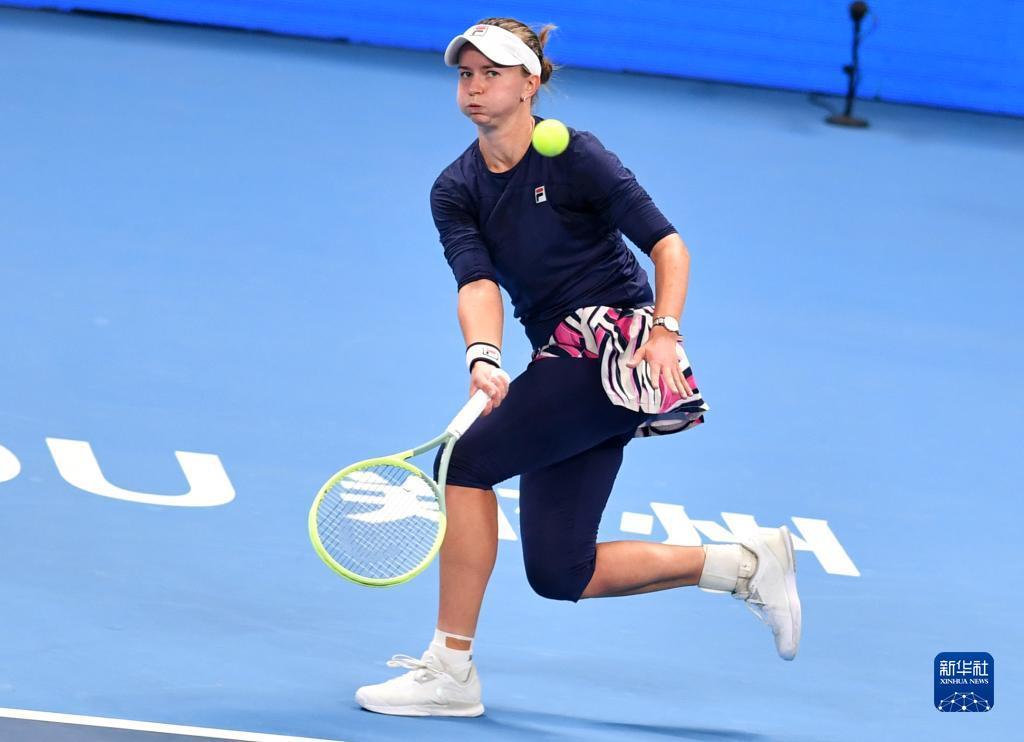 运动员争夺 运动员争夺