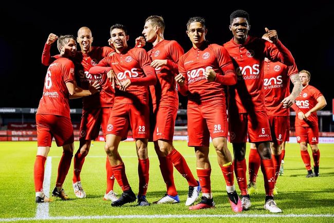 撕开防线 撕开防线